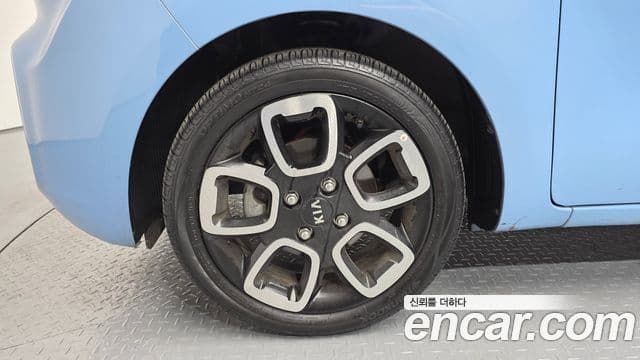 Kia The / новый New Ray Signature, 2021 все фото