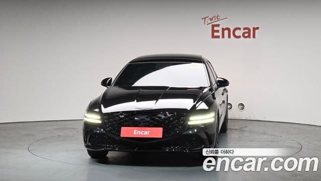 Genesis G80 (RG3) чёрный, 2026 3