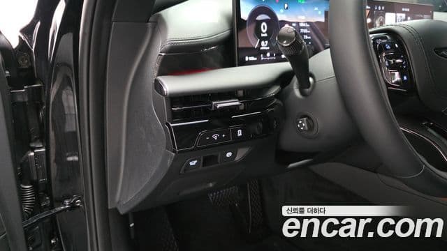 Genesis G80 (RG3) чёрный, 2026 13