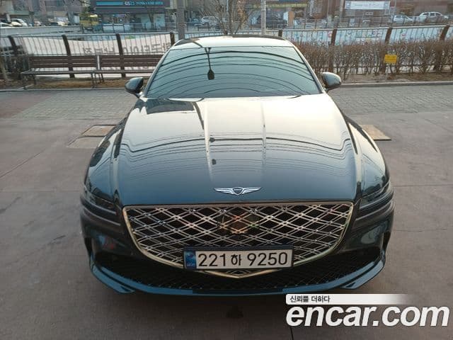 Genesis G80 (RG3) бензин 2.5 турбо AWD, 2025 1