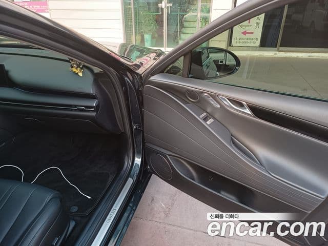 Genesis G80 (RG3) бензин 2.5 турбо AWD, 2025 16