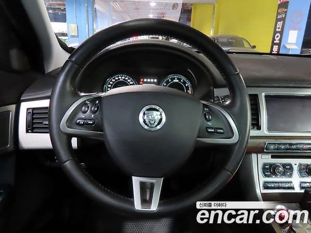 Jaguar New XF X250, 2013 10