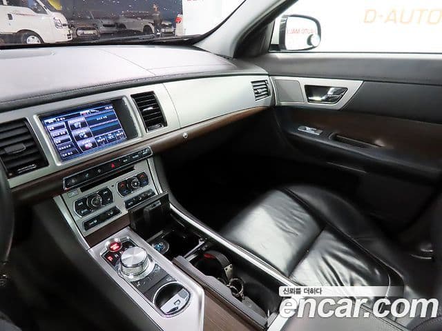 Jaguar New XF X250, 2013 11