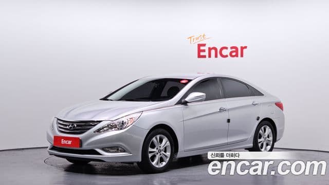 Hyundai YF Sonata LPI Premier(для людей с инвалидностью), 2012 1