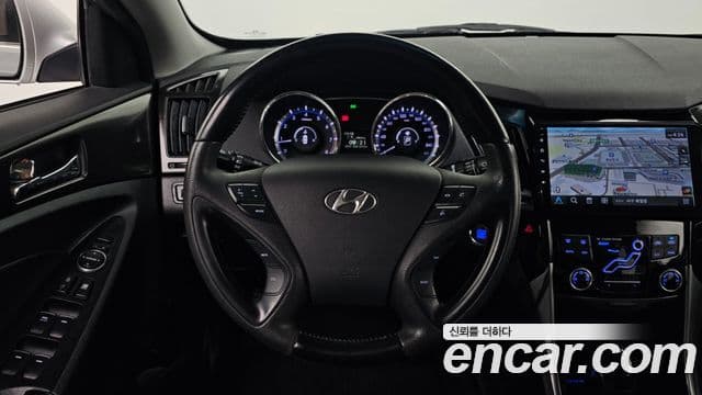 Hyundai YF Sonata LPI Premier(для людей с инвалидностью), 2012 14