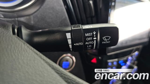 Hyundai YF Sonata LPI Premier(для людей с инвалидностью), 2012 18