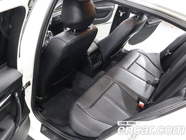 BMW 1시리즈 (F20) 118d Urban Pack 1 5도어, 2014 17