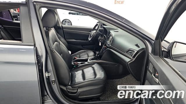 Hyundai Avante AD 1.6 GDI Smart, 2016 11