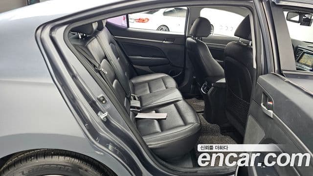 Hyundai Avante AD 1.6 GDI Smart, 2016 12