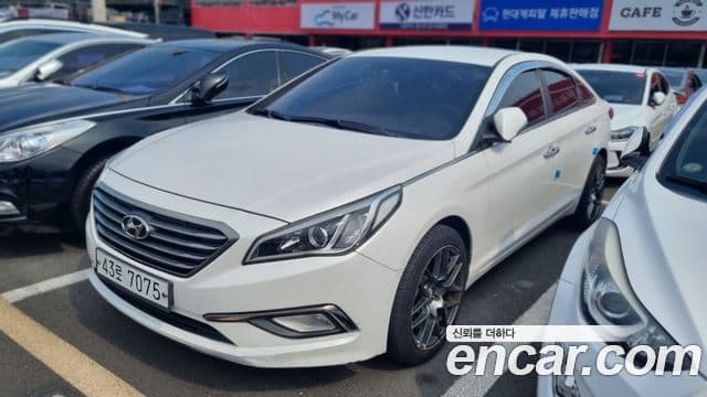 Hyundai LF Sonata Modern, 2015 1