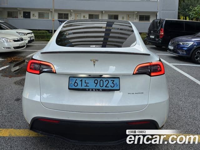 Tesla модель Y Long Range AWD, 2022 3