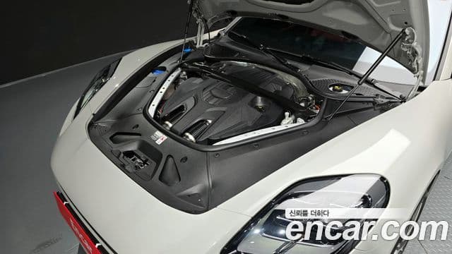 Porsche Panamera (976), 2025 6