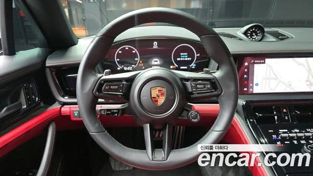 Porsche Panamera (976), 2025 13