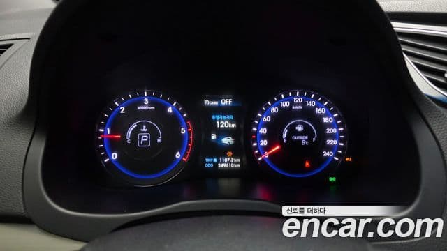 Hyundai i40 살룬 Premium, 2012 8