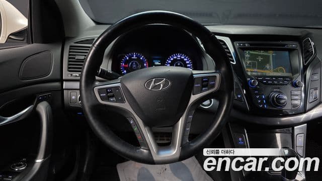 Hyundai i40 살룬 Premium, 2012 13