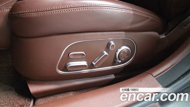 Genesis G90 (RS4) бензин 3.5 турбо AWD, 2022 17