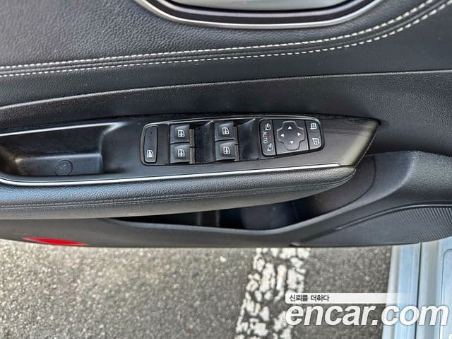 Renault Korea(Samsung) SM6 2.0 LPe LE (для людей с инвалидностью), 2016 11