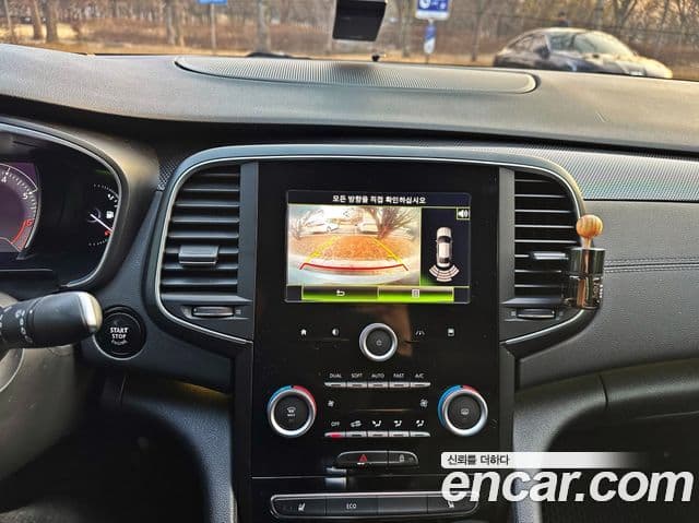 Renault Korea(Samsung) SM6 2.0 LPe LE (для людей с инвалидностью), 2016 16