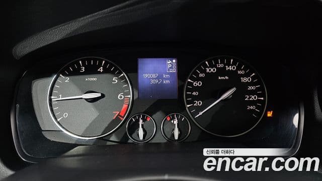 Renault Korea(Samsung) 뉴SM5(новый кузов / новое поколение) SE Plus, 2011 8