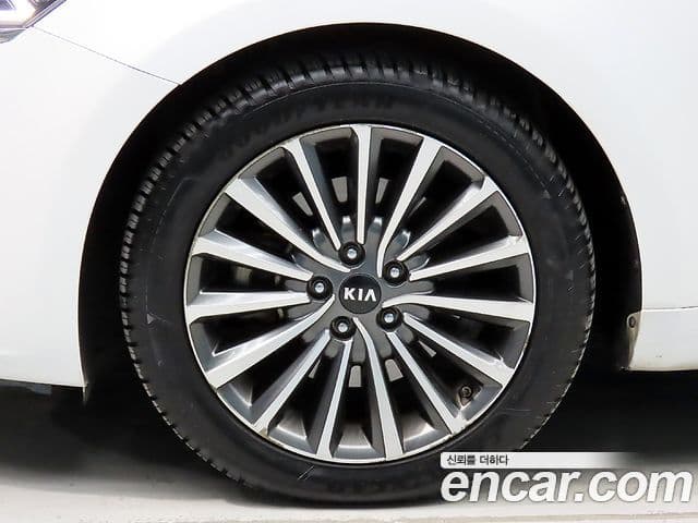 Kia All New K7 3.0 LPI Luxury (арендный автомобиль), 2018 все фото