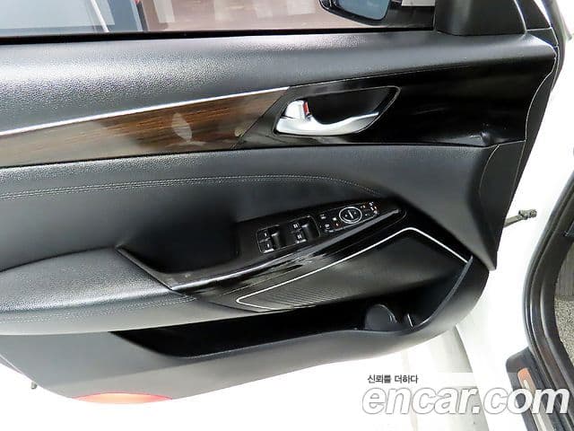 Kia All New K7 3.0 LPI Luxury (арендный автомобиль), 2018 12