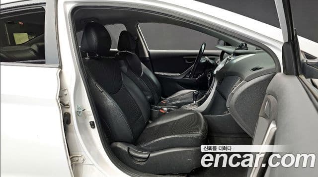 Hyundai Avante MD M16 GDI Smart, 2013 10