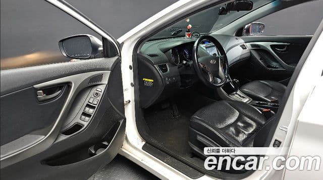 Hyundai Avante MD M16 GDI Smart, 2013 11