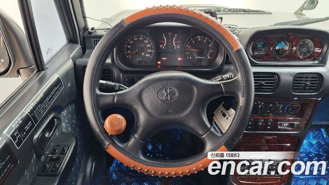 Hyundai 갤로퍼 2 9인승 V6 LPG, 2000 13