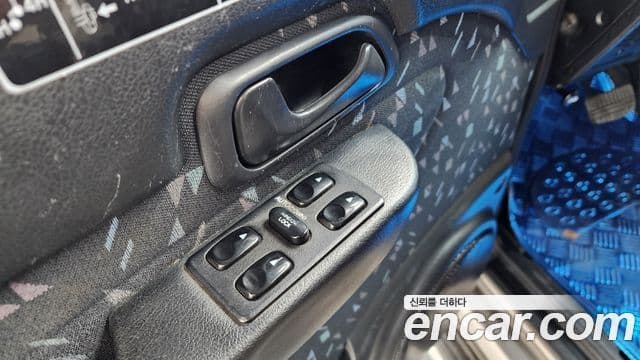 Hyundai 갤로퍼 2 9인승 V6 LPG, 2000 14