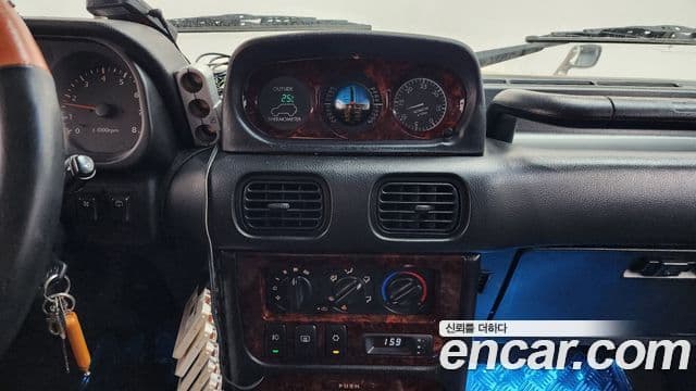 Hyundai 갤로퍼 2 9인승 V6 LPG, 2000 16