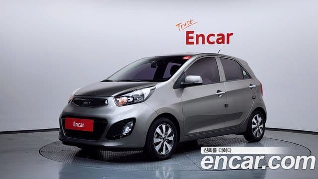 Kia All New Morning Deluxe Trendy, 2015 1