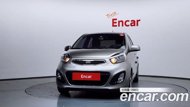 Kia All New Morning Deluxe Trendy, 2015 3