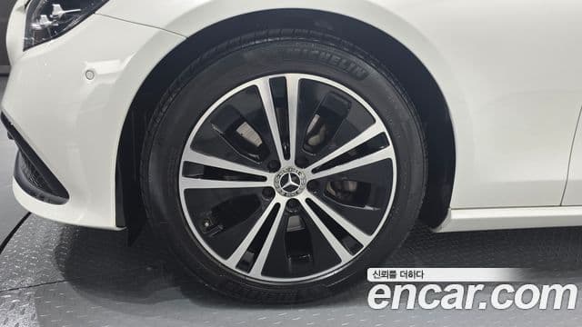 Mercedes-Benz E-класс W213 Avantgarde, 2022 все фото