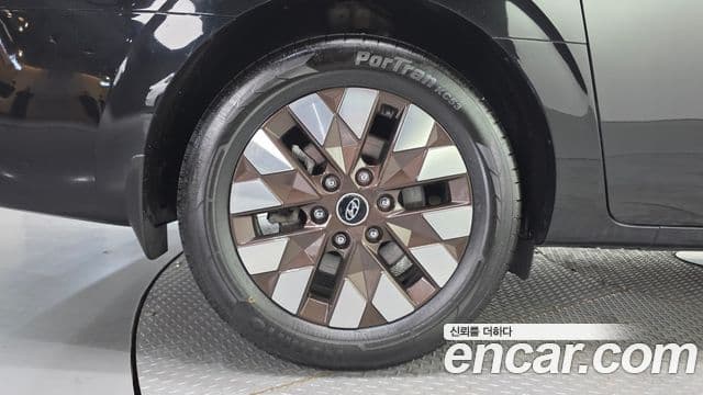 Hyundai Staria Inspiration, 2022 все фото