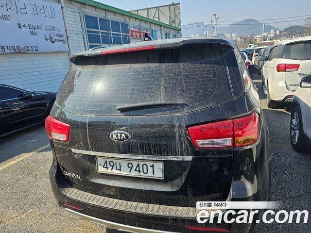 Kia All New Carnival Luxury, 2016 6