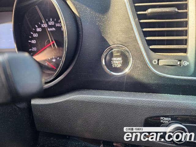 Kia All New Carnival Luxury, 2016 13