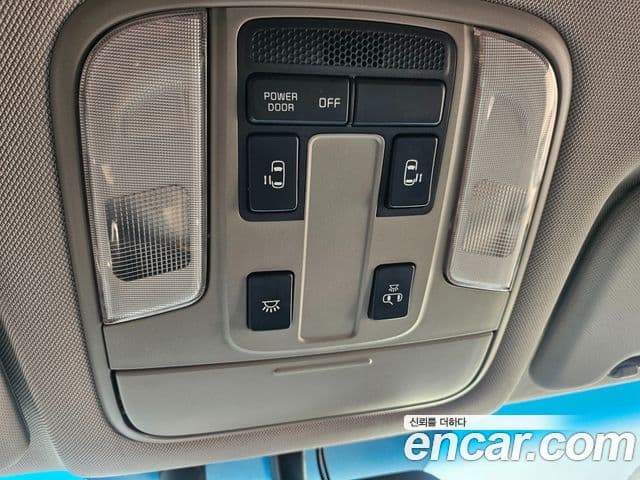 Kia All New Carnival Luxury, 2016 14