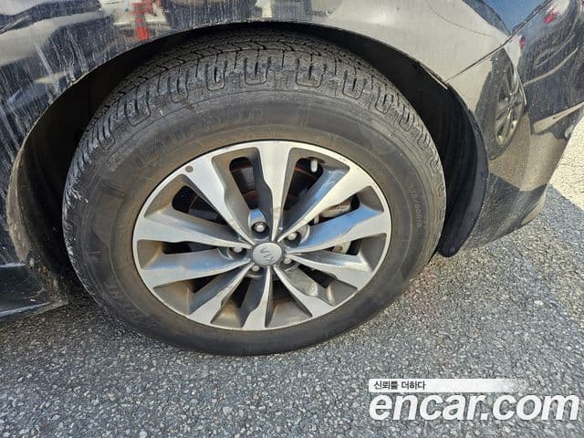 Kia All New Carnival Luxury, 2016 18