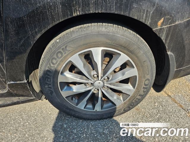 Kia All New Carnival Luxury, 2016 20