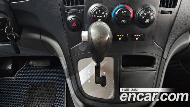 Hyundai Grand Starex CVX Deluxe, 2013 9