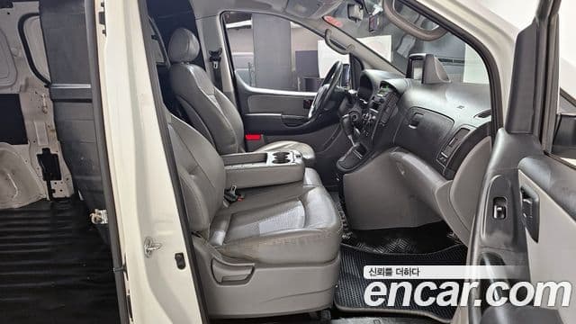 Hyundai Grand Starex CVX Deluxe, 2013 10