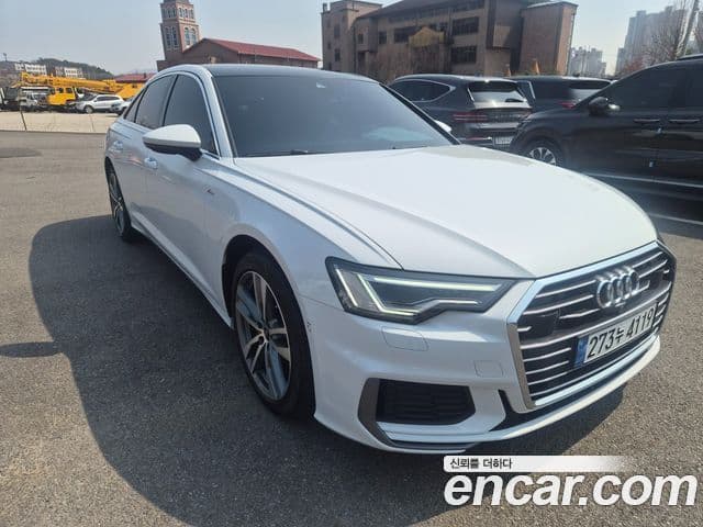Audi A6 (C8) Premium, 2022 2