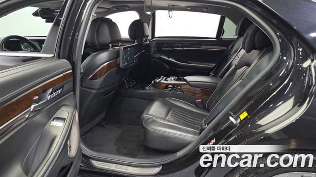 Genesis EQ900 Prestige, 2018 11