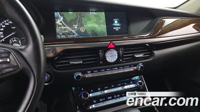 Genesis EQ900 Prestige, 2018 14