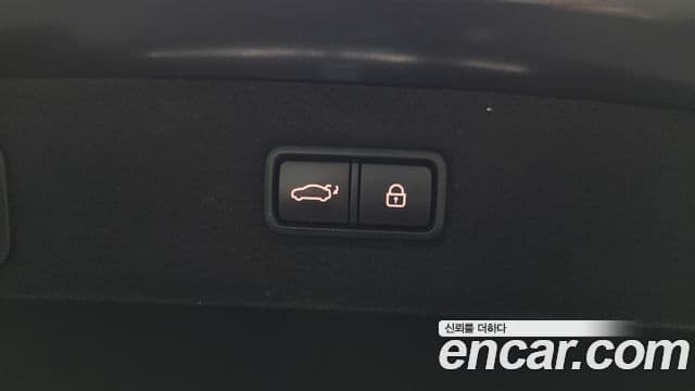 Genesis EQ900 Prestige, 2018 20