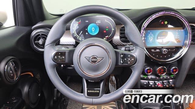 Mini Cooper 3세대, 2023 15