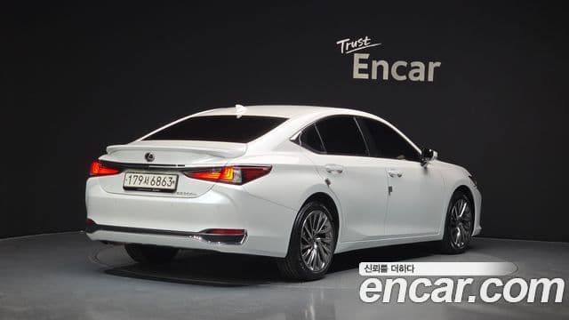 Lexus ES300h 7세대 Luxury Plus, 2023 2