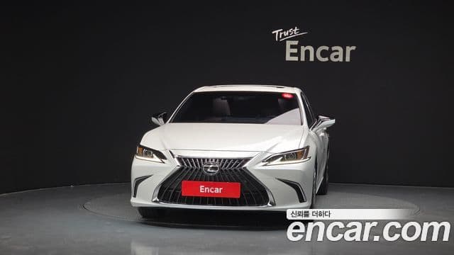 Lexus ES300h 7세대 Luxury Plus, 2023 3