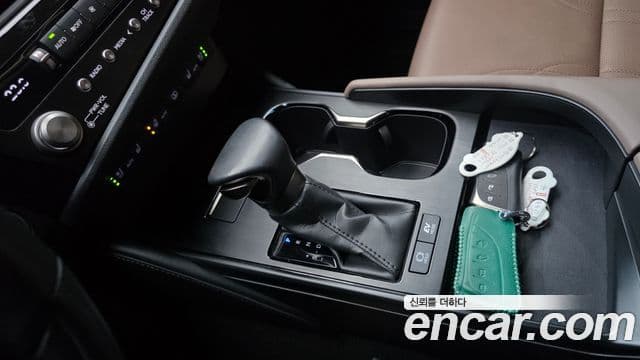 Lexus ES300h 7세대 Luxury Plus, 2023 9