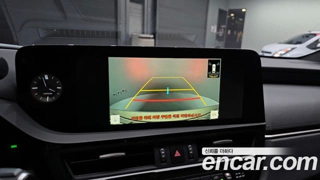 Lexus ES300h 7세대 Luxury Plus, 2023 17